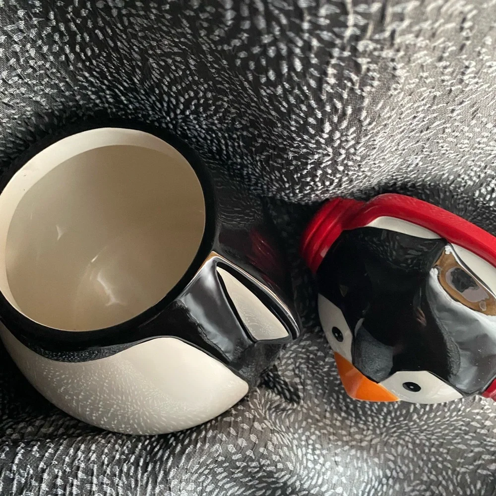 Penguin Cookie Jar with Red Headphones/Earmuffs - Picture 5 of 5